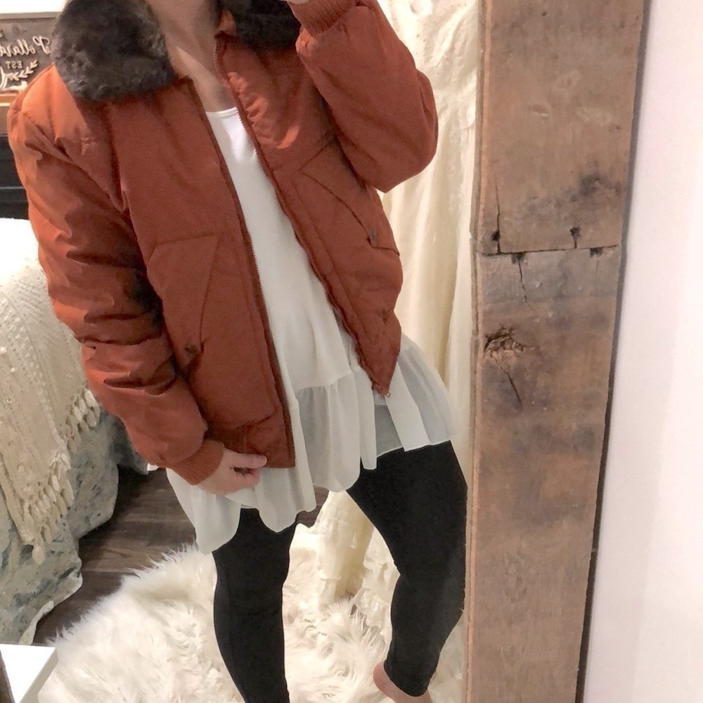 Vintage JCPenney orange puffer jacket with faux fur collar size large